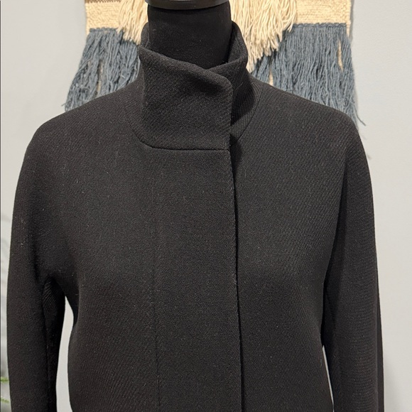 J. Crew Black Wool Coat 79% Wool Minimalist Tailored Jacket size 2 - Picture 2 of 11